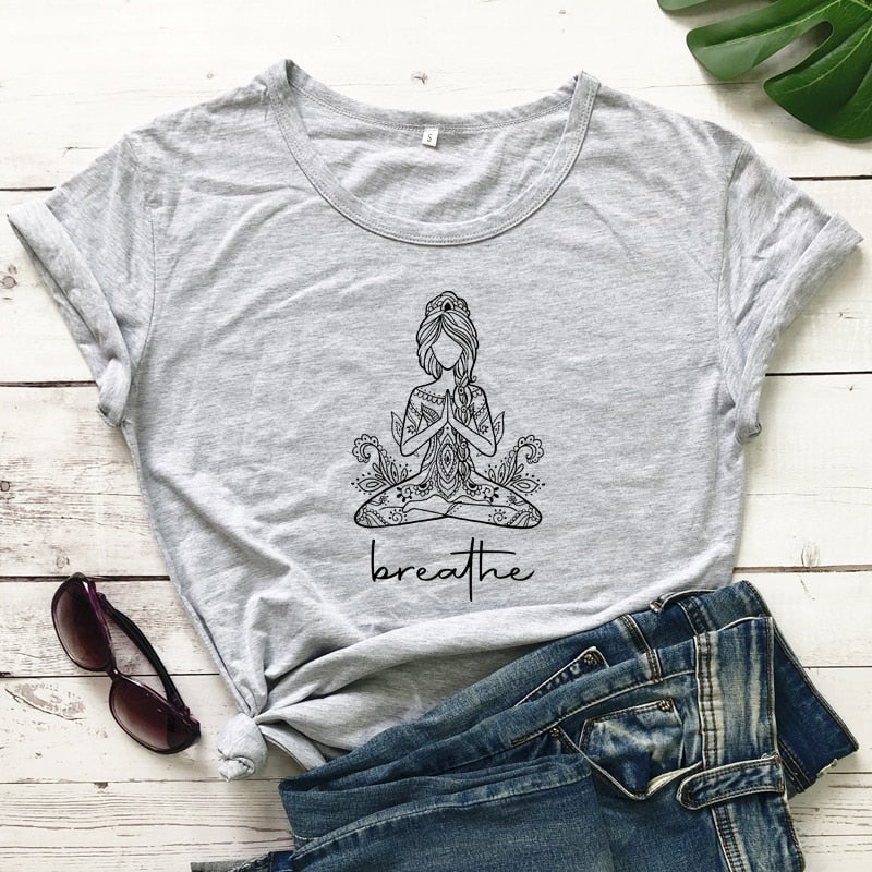 Yoga T camisa, tapa de las señoras de calma, lindo gráfico T Shirt